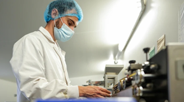 Robin_in_der_Produktion