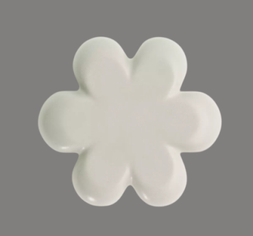 Preview: Cremiger Schaum der Endro Reinigungspflege auf der Handfläche