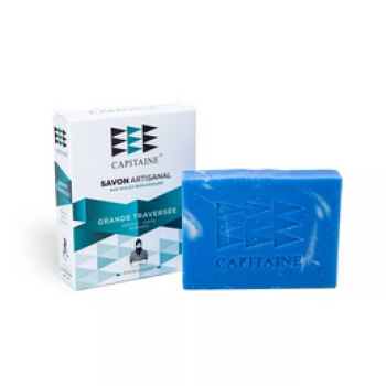 Handgemachte Naturseife Grande Traversée auf maritimer Unterlage