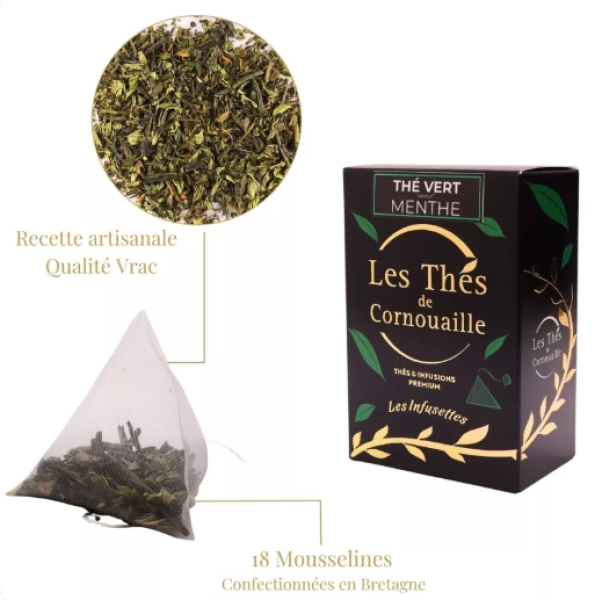 Sencha Minz-Grüntee frisch aufgebrüht im Teeglas