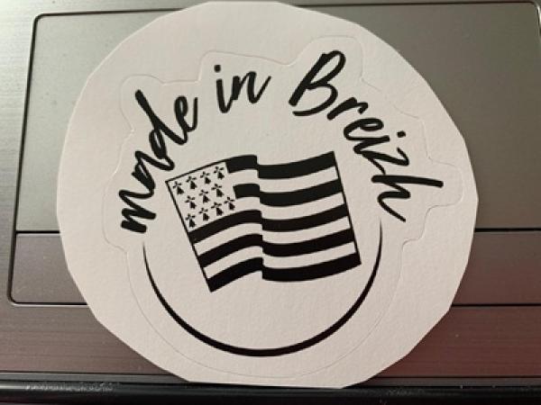 Breizh-Aufkleber mit Schriftzug auf Auto